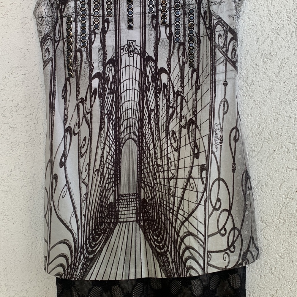 Save The Queen Black and grey illusion print dress with black jewel accents - Picture 5 of 13
